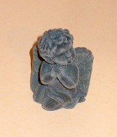 Haus und G&auml;rtchen PTMD Engel knieend 5,5 cm