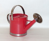 Giesskanne aus Metall rot 2,5 l