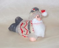 Santa 'Tomte' liegend aus Keramik 10 cm