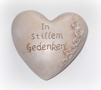 Gedenkherz 'In stillem Gedenken' aus Polyresin 9 cm