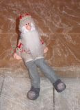Kantensitzer Santa 'Tomte' aus Keramik 10 cm